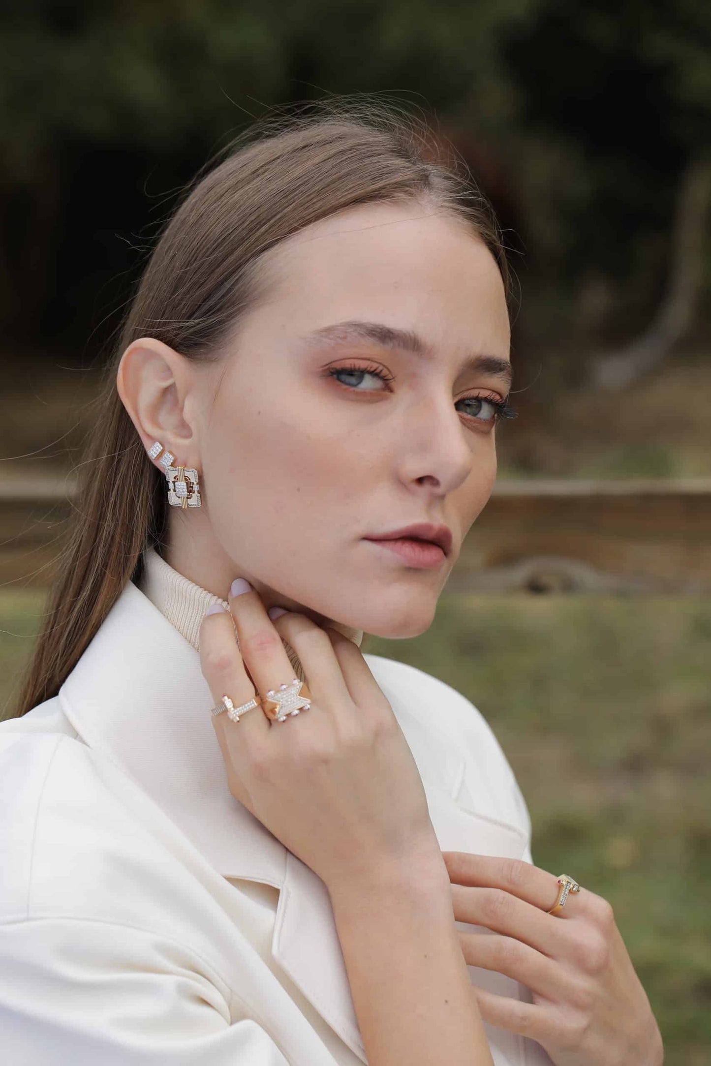 Beatrix Küpe - Aven & Laurel