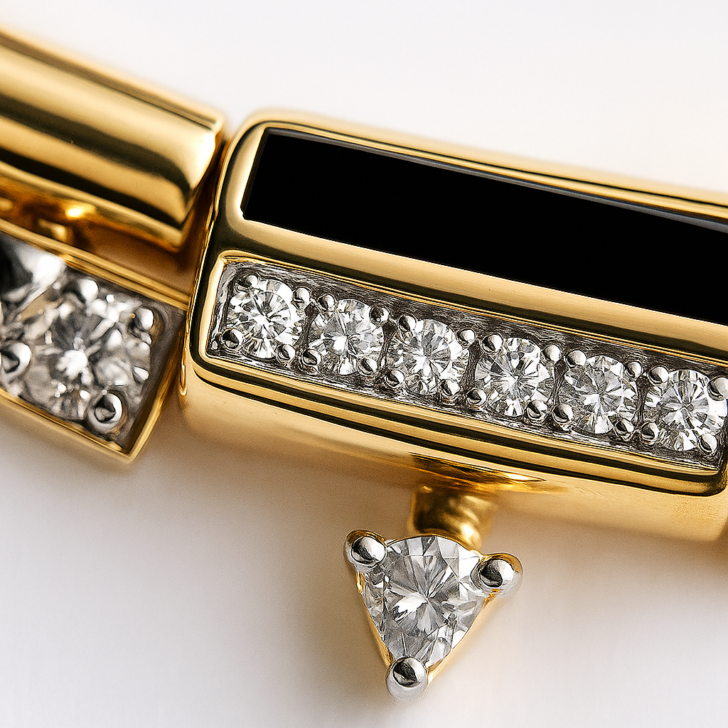 Lunarra Black Kolye - Aven & Laurel