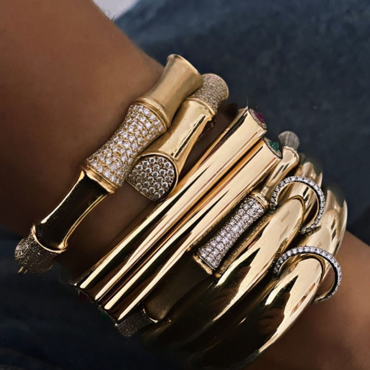 Gilded Loop Kelepçe - Aven & Laurel