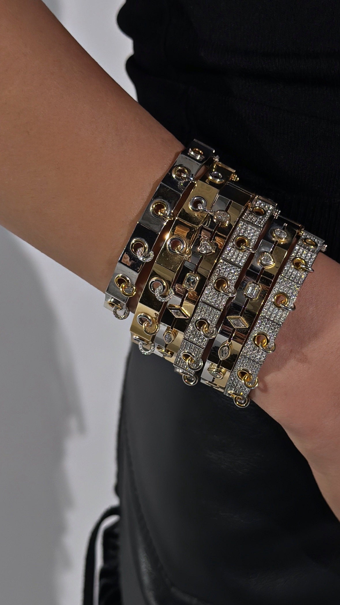 Sevenfold Splendor Kelepçe - Aven & Laurel