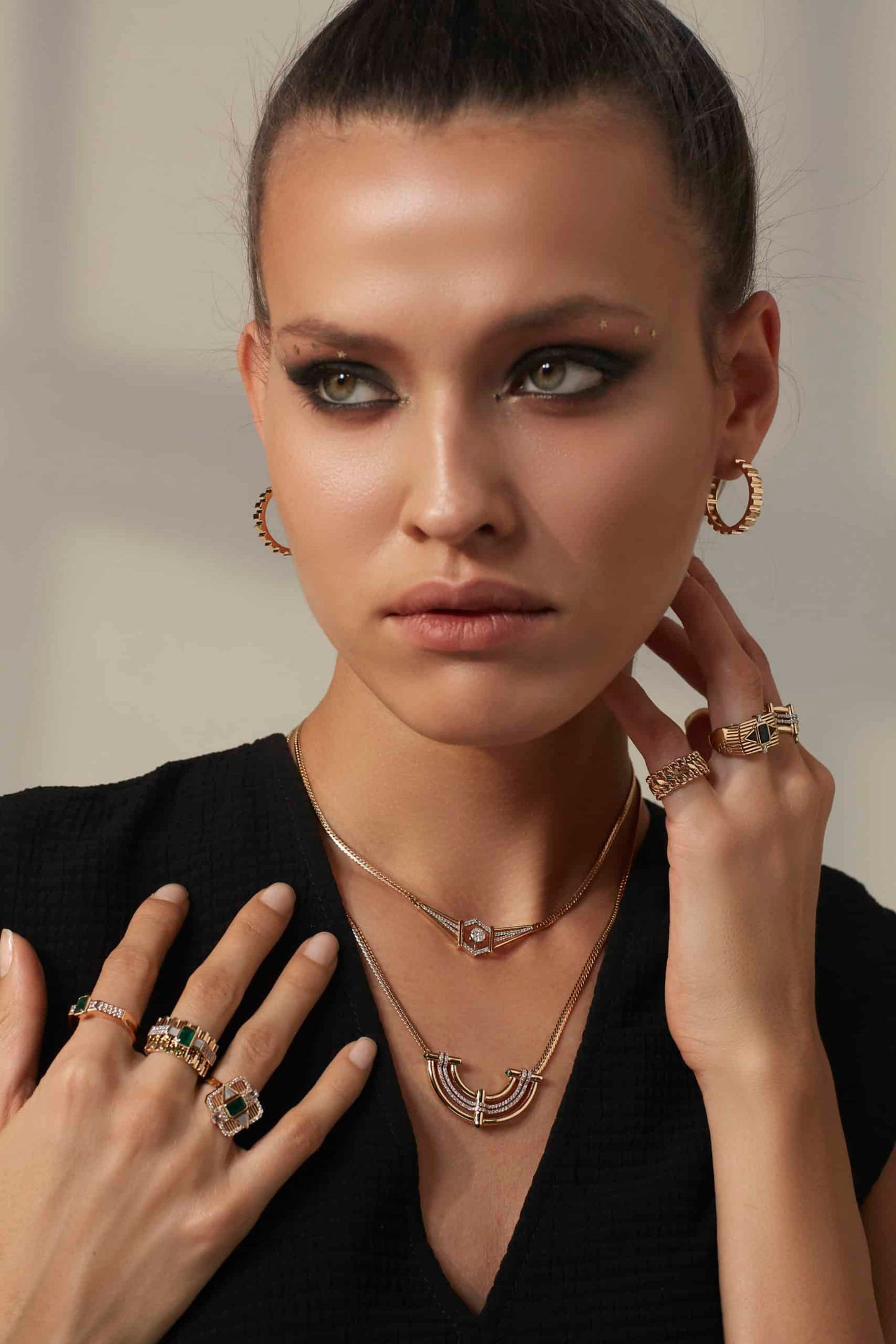 Opulent Interlock Kolye - Aven & Laurel