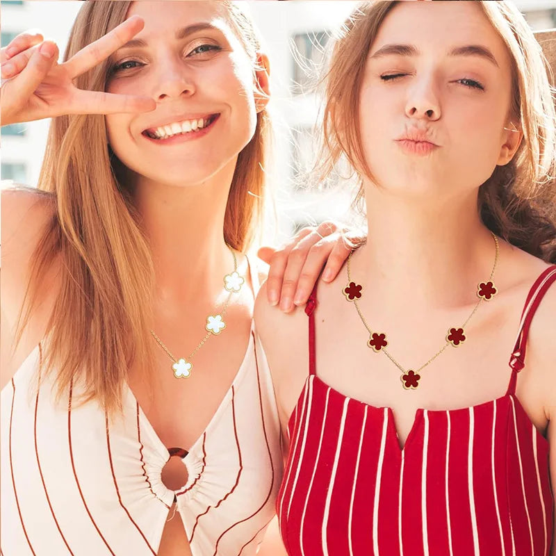 VCA Kolye Bordo - Aven & Laurel