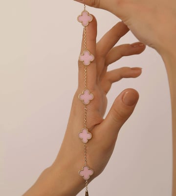 VCA Bileklik Pembe - Aven & Laurel