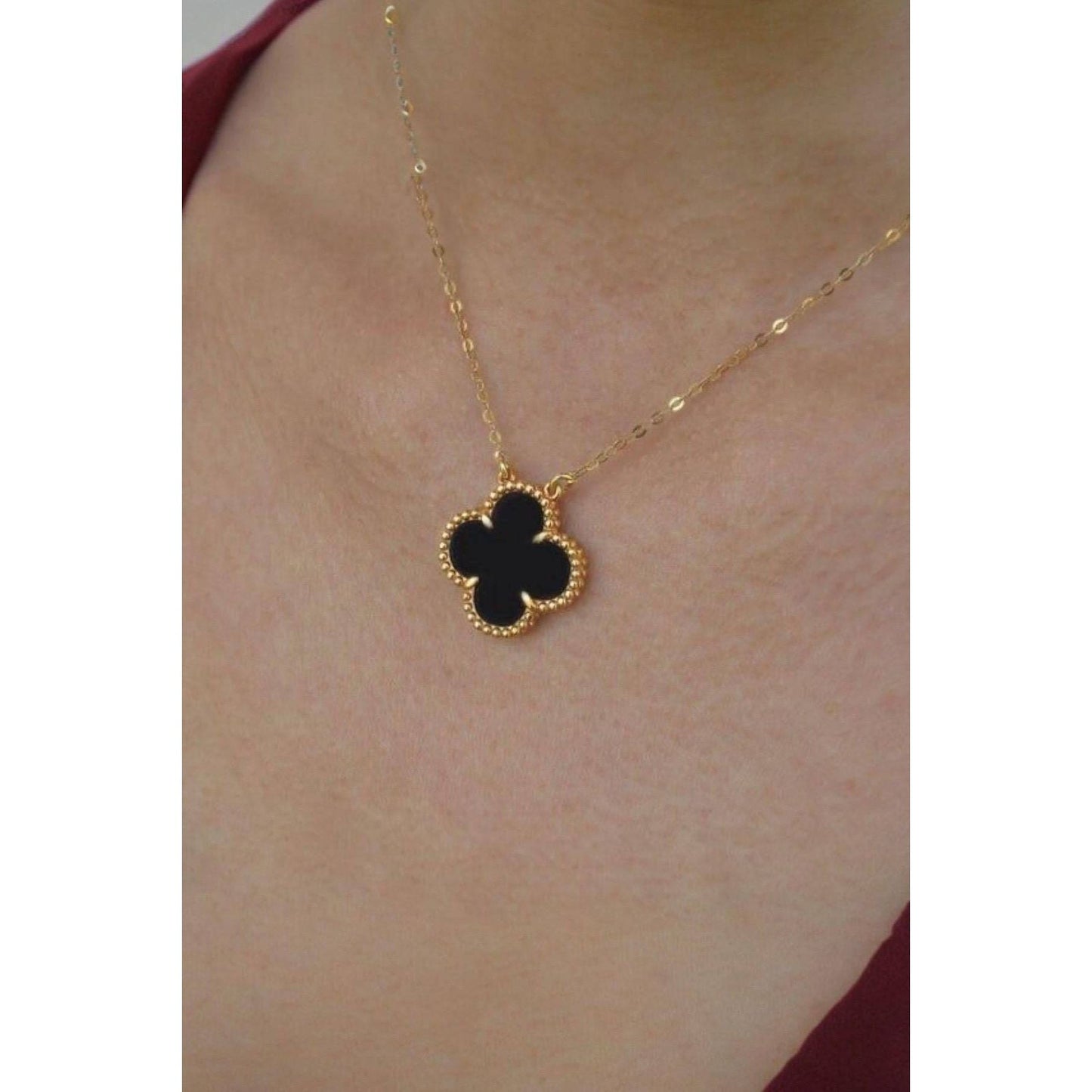 VCA Kolye Siyah - Aven & Laurel