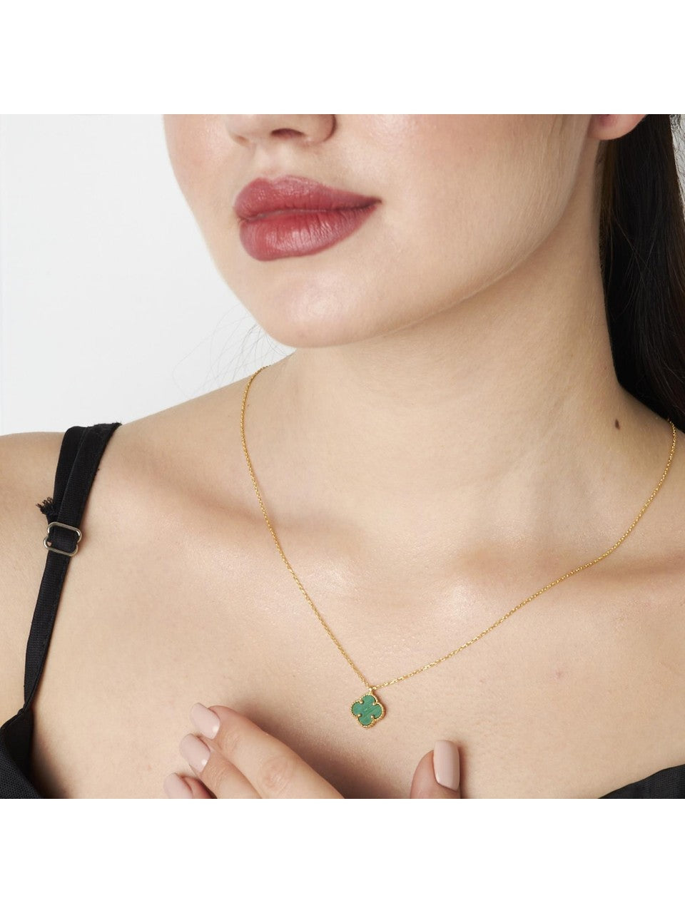 VCA Kolye Zümrüt - Aven & Laurel