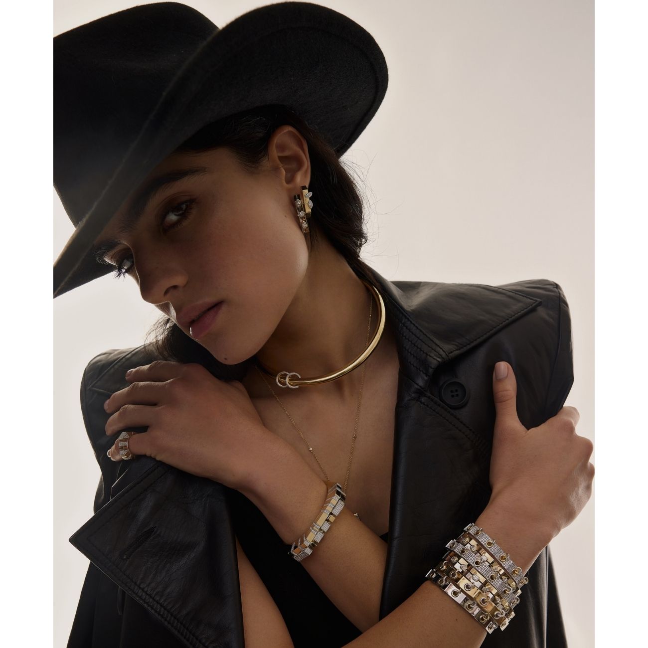 Stellar Pavé Kelepçe - Aven & Laurel