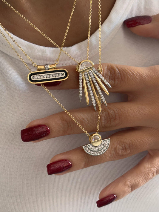 Moonlight Half Moon Kolye - Aven & Laurel