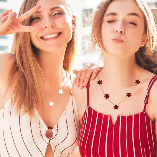 VCA Kolye Bordo - Aven & Laurel