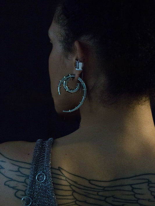 Sodium Mono Küpe - Aven & Laurel