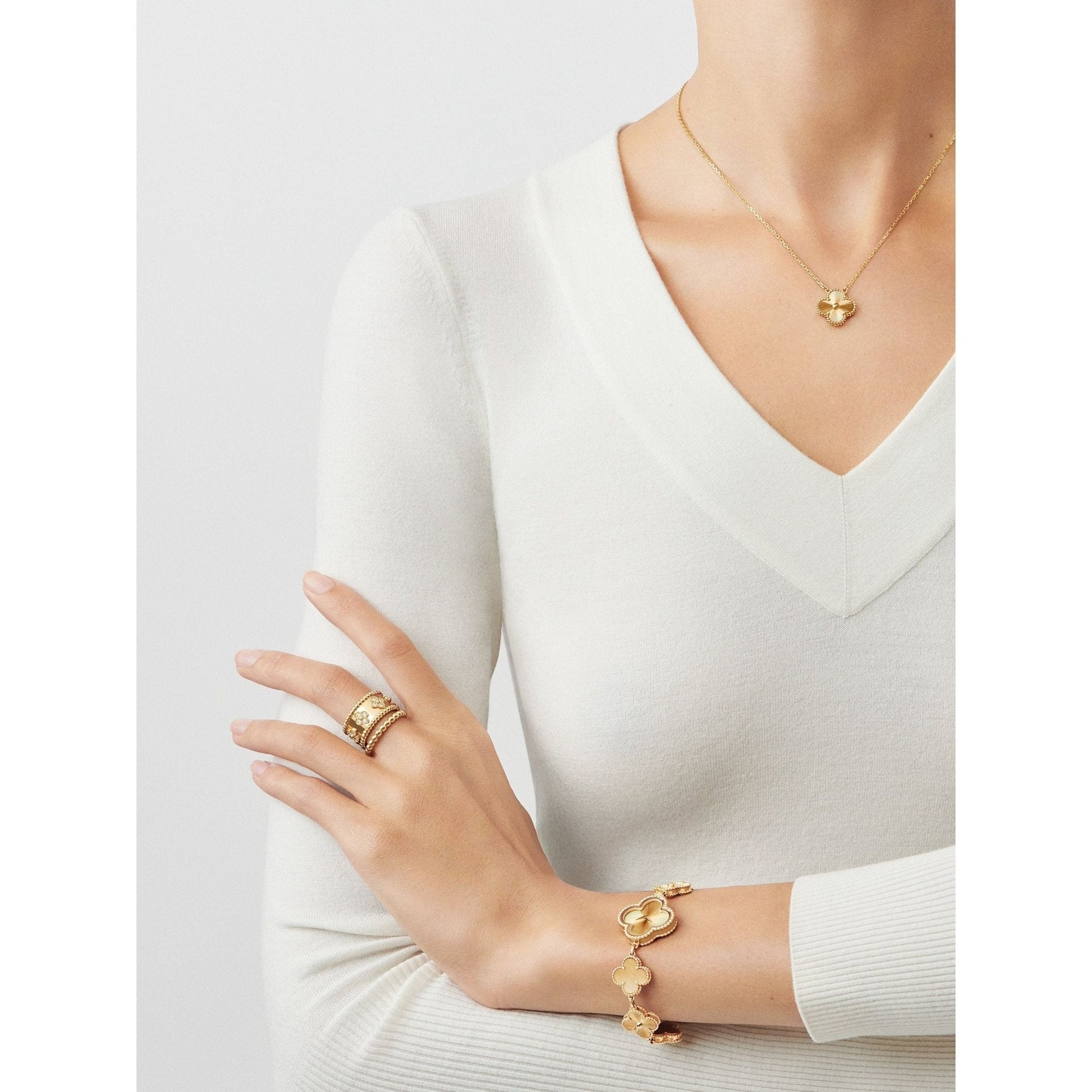 VCA Kolye Vintage - Aven & Laurel