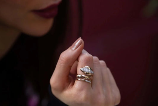 Serpenti Aurea Yüzük - Aven & Laurel