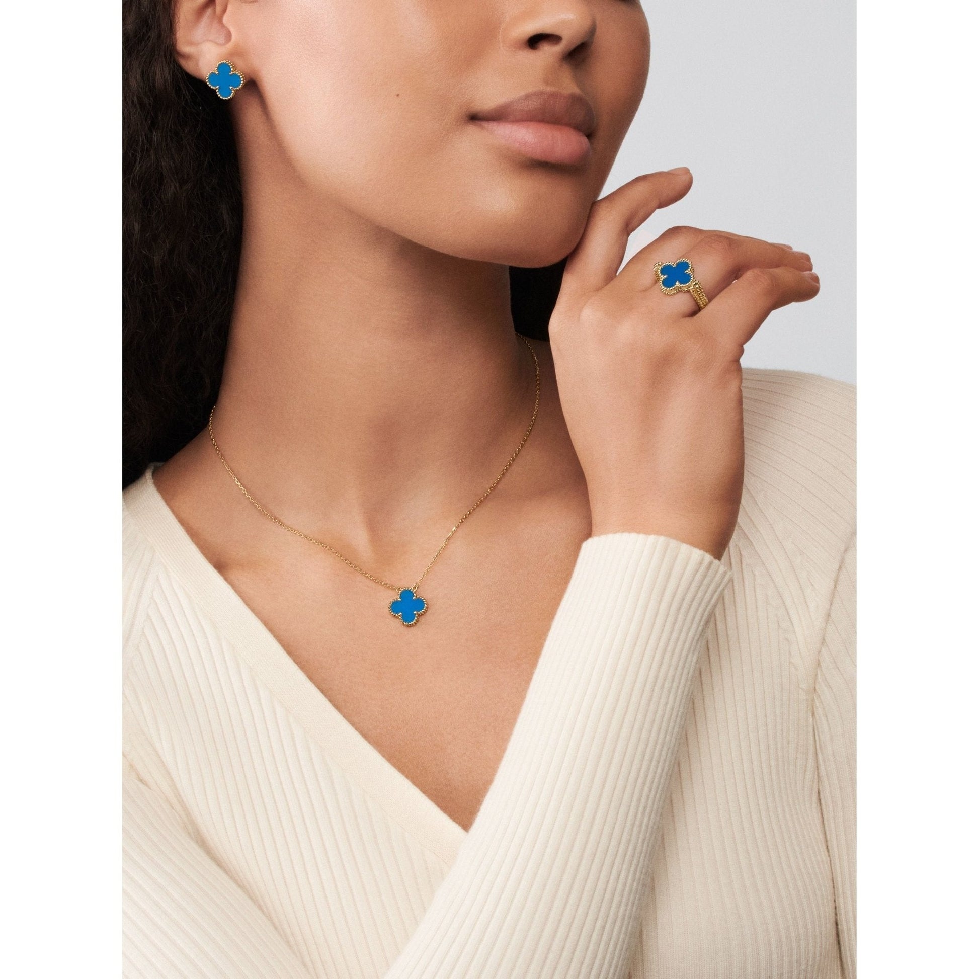 VCA Kolye Lacivert - Aven & Laurel