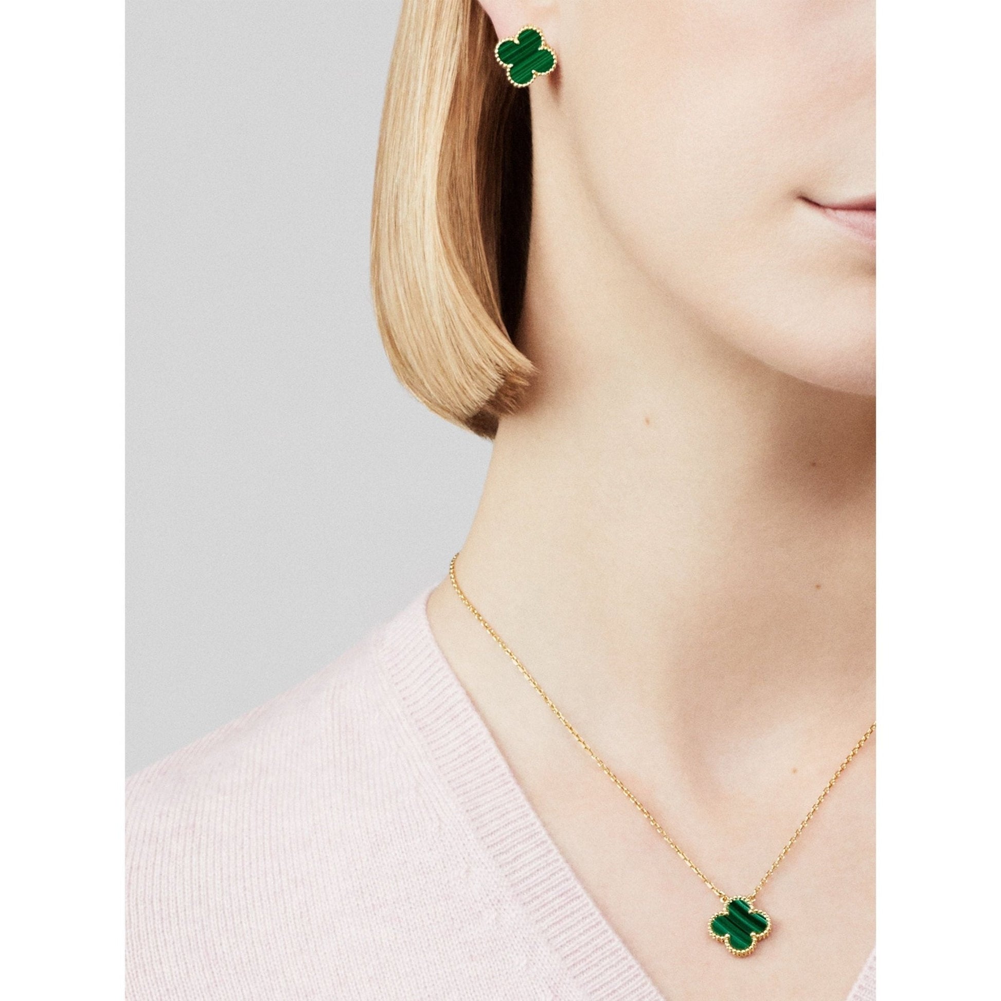 Vintage Alhambra Zümrüt Yeşili Küpe - Aven & Laurel