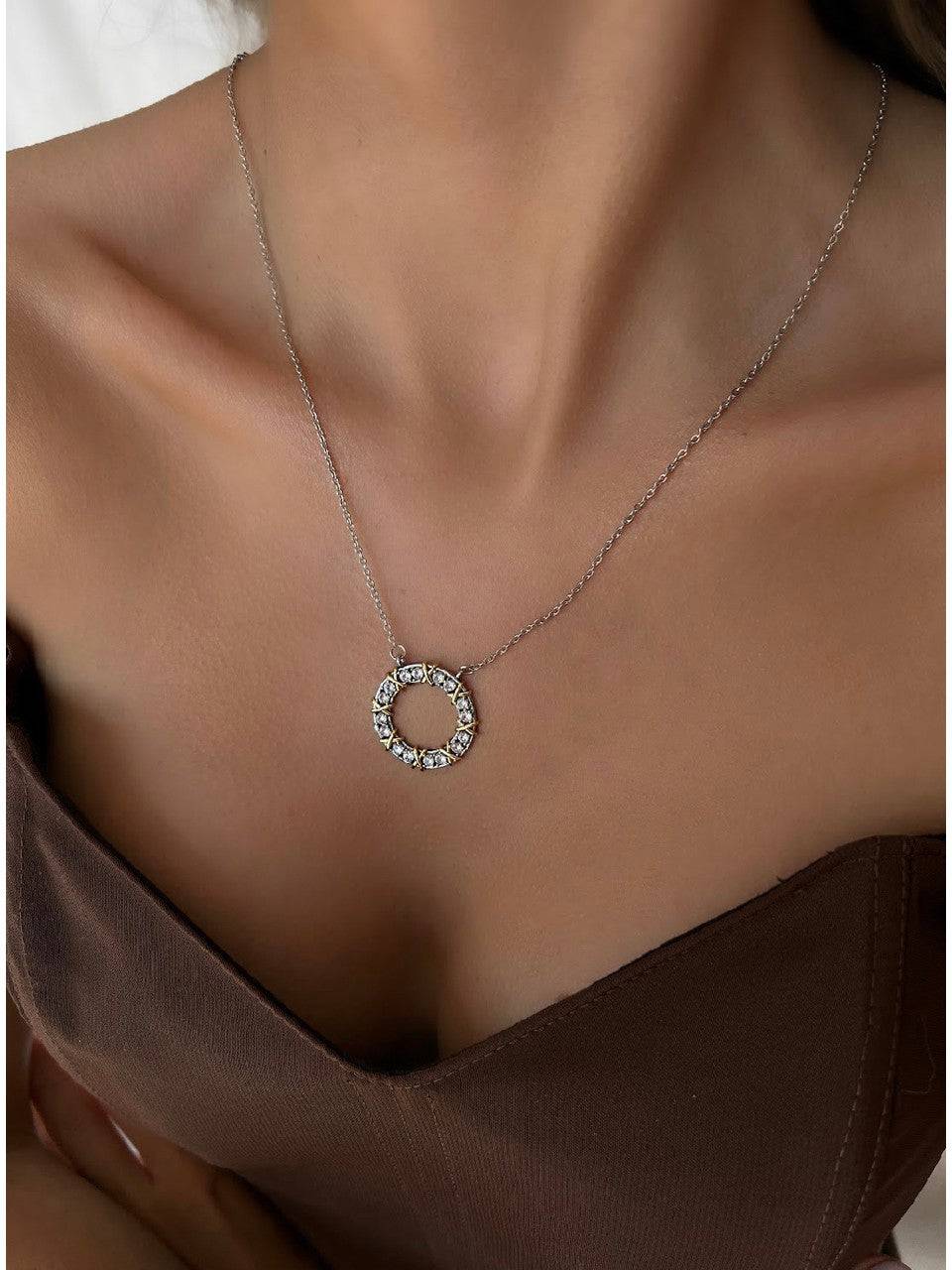 Xo Taşlı Kolye - Aven & Laurel